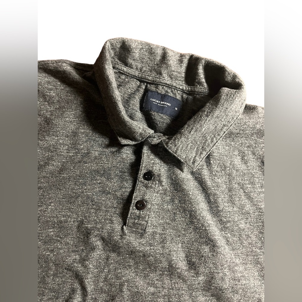 Lucky‎ Brand men’s size XL gray shirt sleeve polo
